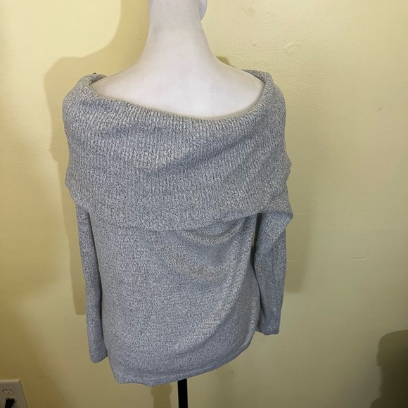 Croft & Barrow Gray Off-the-Shoulder Sweater Knit Casual - Picture 4 of 6
